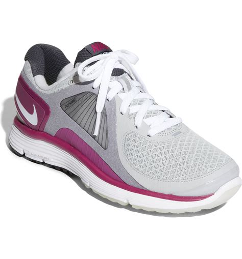 nordstrom womens sneaker